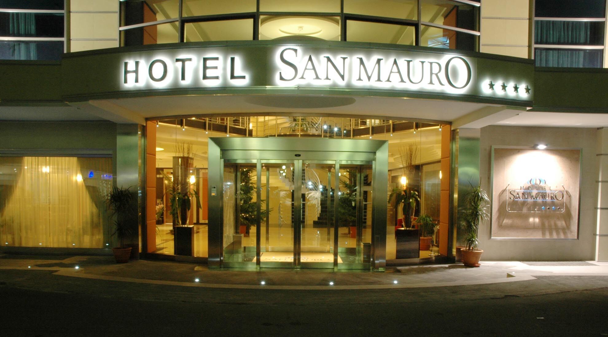 Hotel San Mauro Казальнуово-ди- Наполи Экстерьер фото